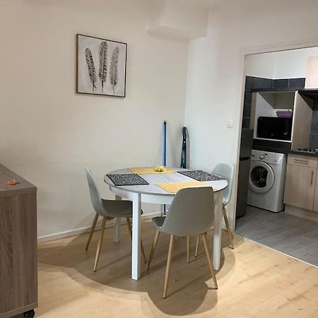 Aubenas : Beau Studio, Proche Du Chateau 外观 照片