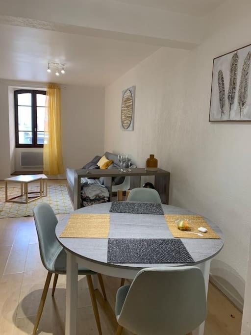 Aubenas : Beau Studio, Proche Du Chateau 外观 照片