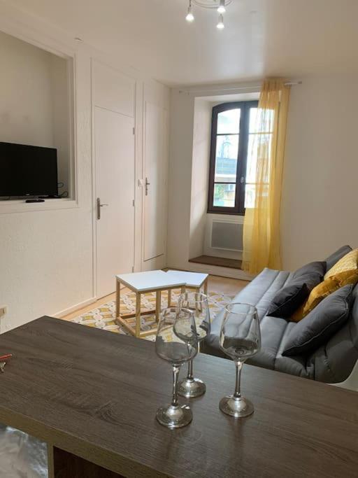Aubenas : Beau Studio, Proche Du Chateau 外观 照片